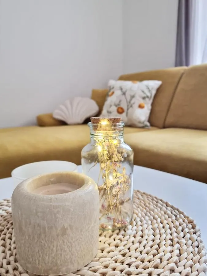 Un Ami Apartman Póla